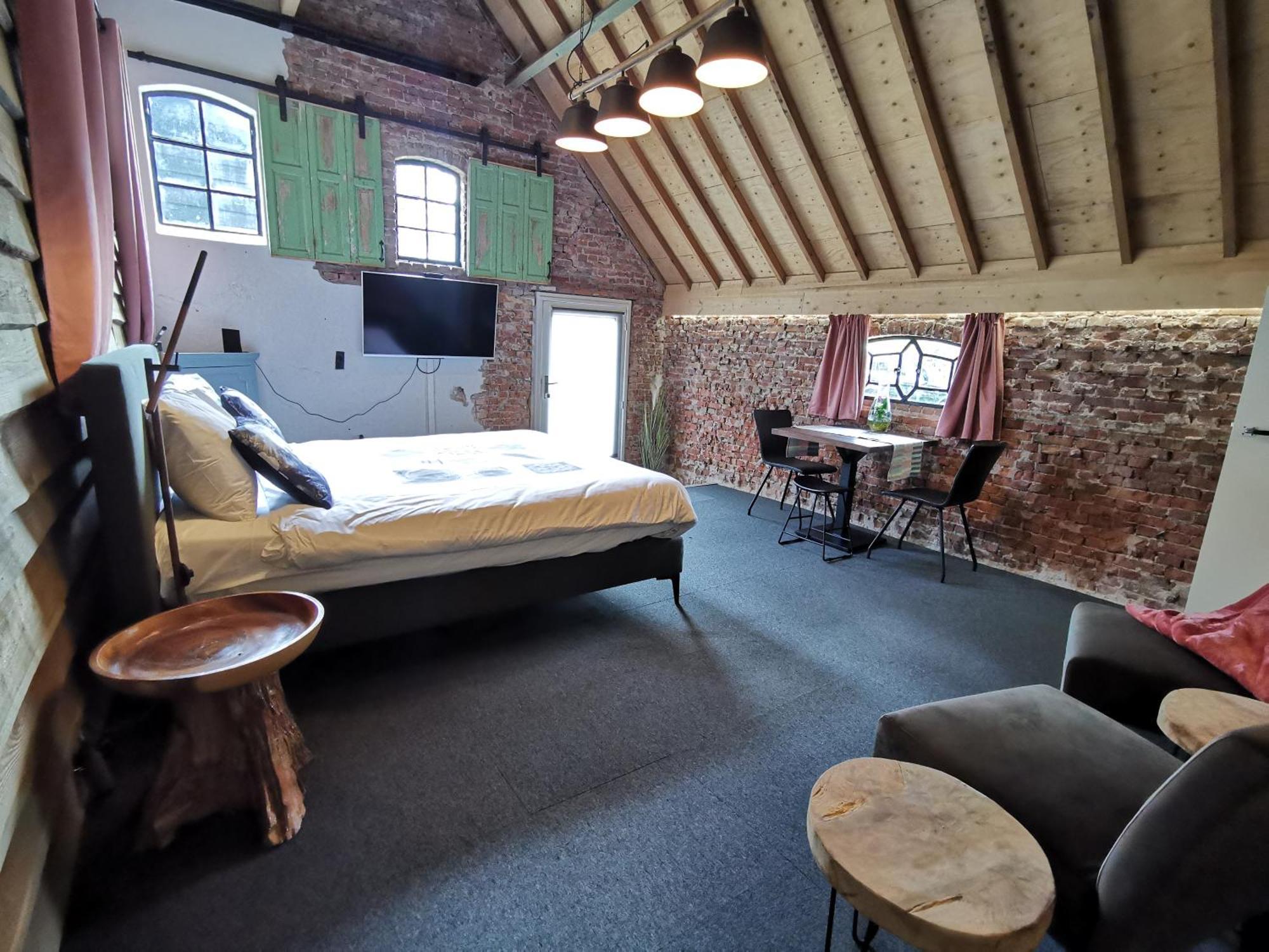 Posthoorn Lodge วอร์เดน ภายนอก รูปภาพ