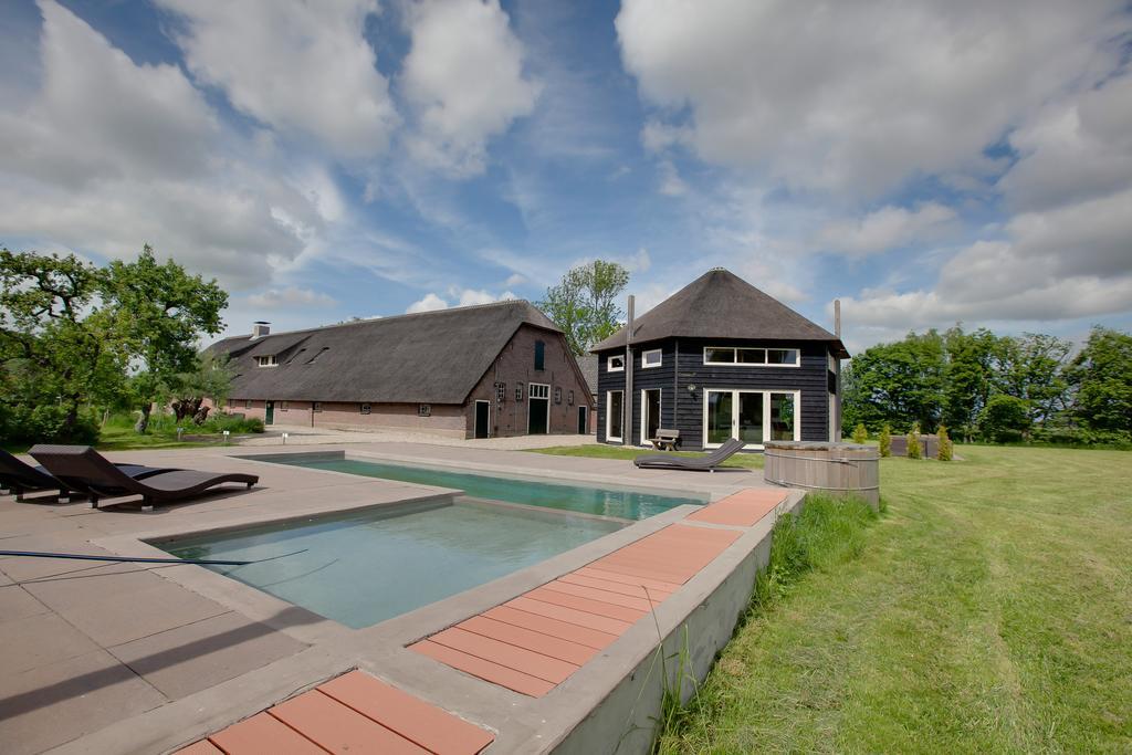 Posthoorn Lodge วอร์เดน ภายนอก รูปภาพ